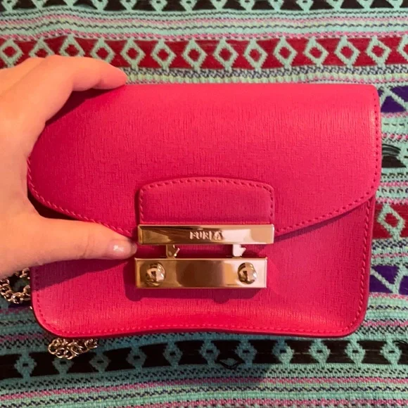 FURLA Mini Julia Pink long gold chain crossbody NWOT never Carried 💖 - Picture 8 of 9